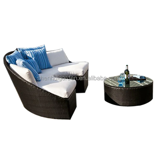 
Outdoor Rattan Wicker Garden Furniture Set With Cushion And Pillows Round Sofa Bed For Hotel 