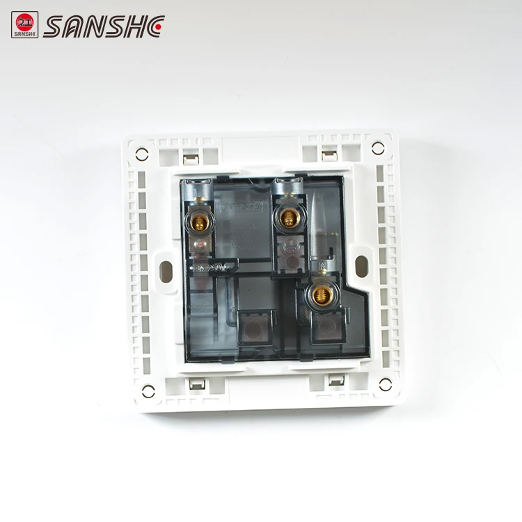 SANSHE modern design british standard electric wall switch with 3 pin flat socket