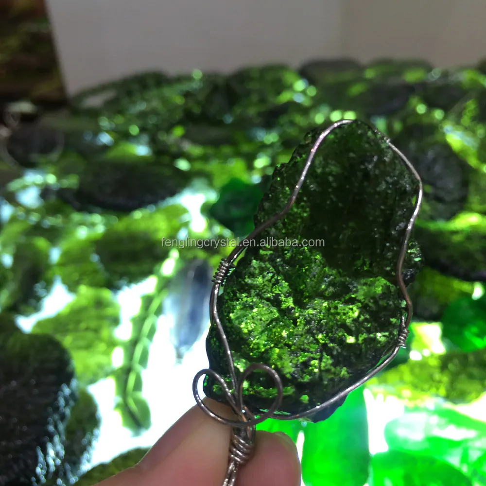 Wholesale Imitate Moldavite Rough Stones For Pendant Decoration