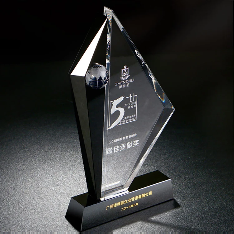 
 Награды стрелы с хрустальным шаром землей и стеклянным шаром  