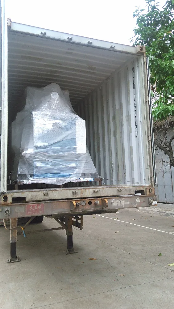 Manufacturer supply glass Processing dustless sandblasting machine