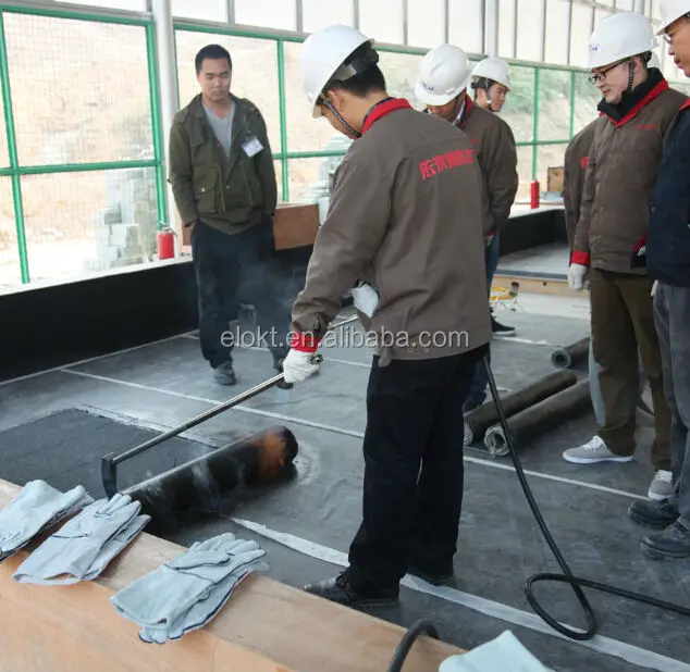  Нагревательный фонарь на битуминовой эластомерной водонепроницаемой кровельной мембране