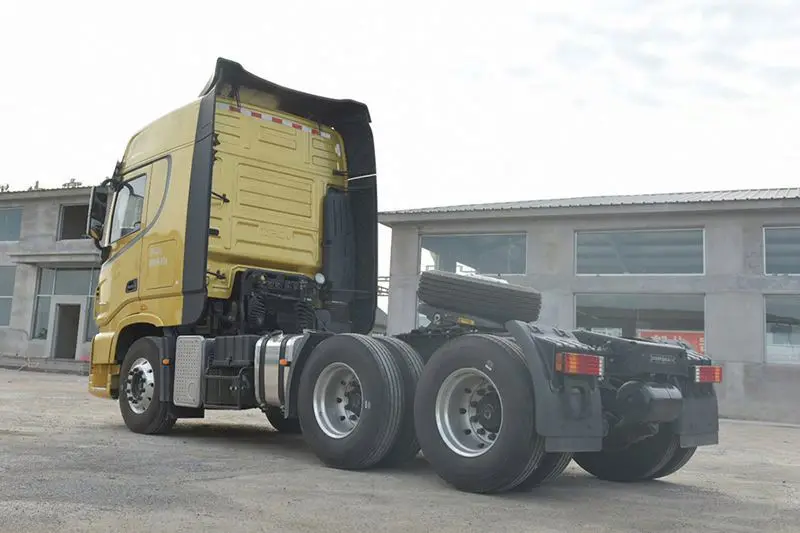 Freightliner tractor head truck trailer 6x4 for sale