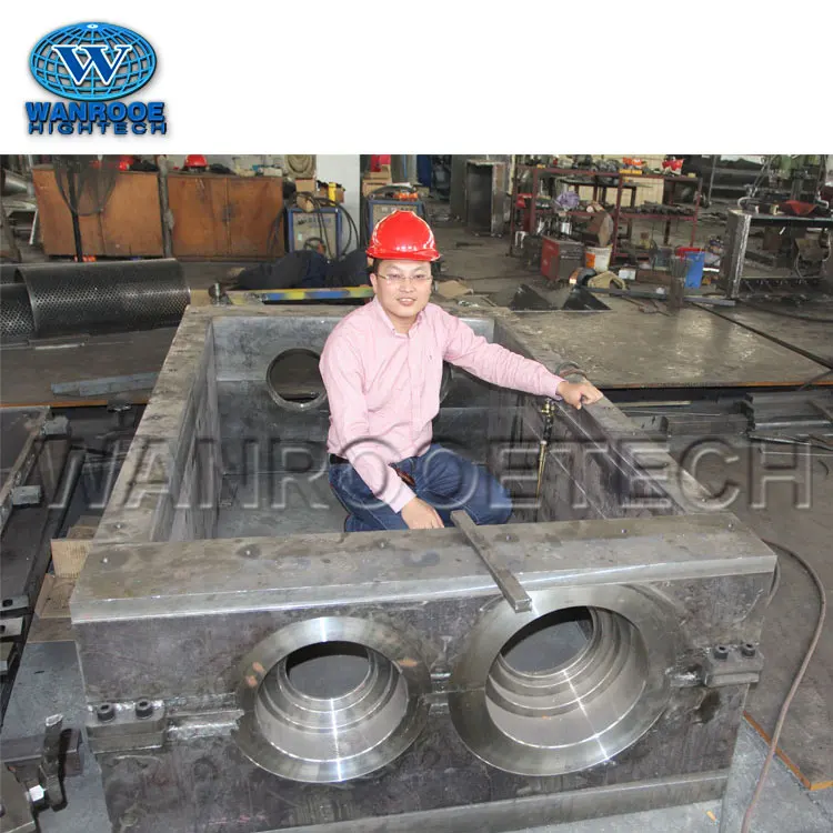 100-2000kg/h Waste Tyre Recycling Rubber Crusher Tire Shredder Machine