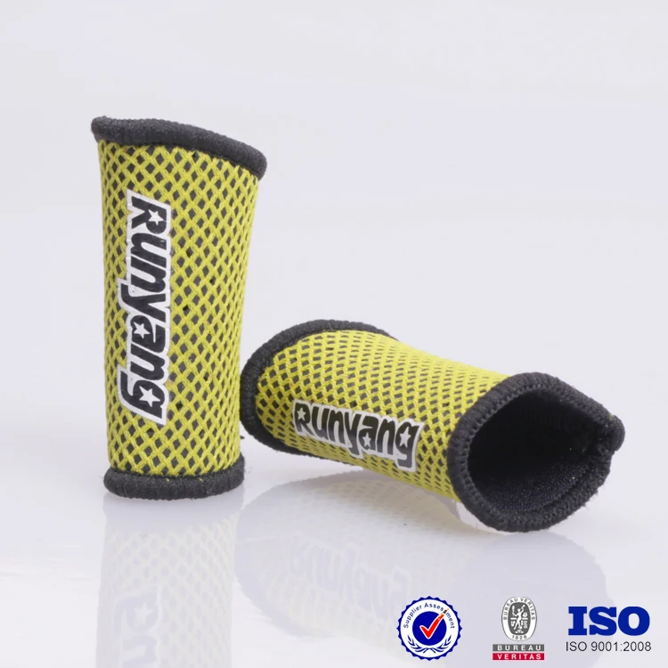 Protective gear fingers stall sleeve softness and elasticity basketball finger sleeves Finger Protection