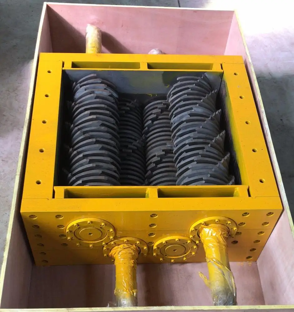 Shenzhen Forever 500 model pet bottle /food /waste plastic /tire / four shafts shredder machine chamber box blades