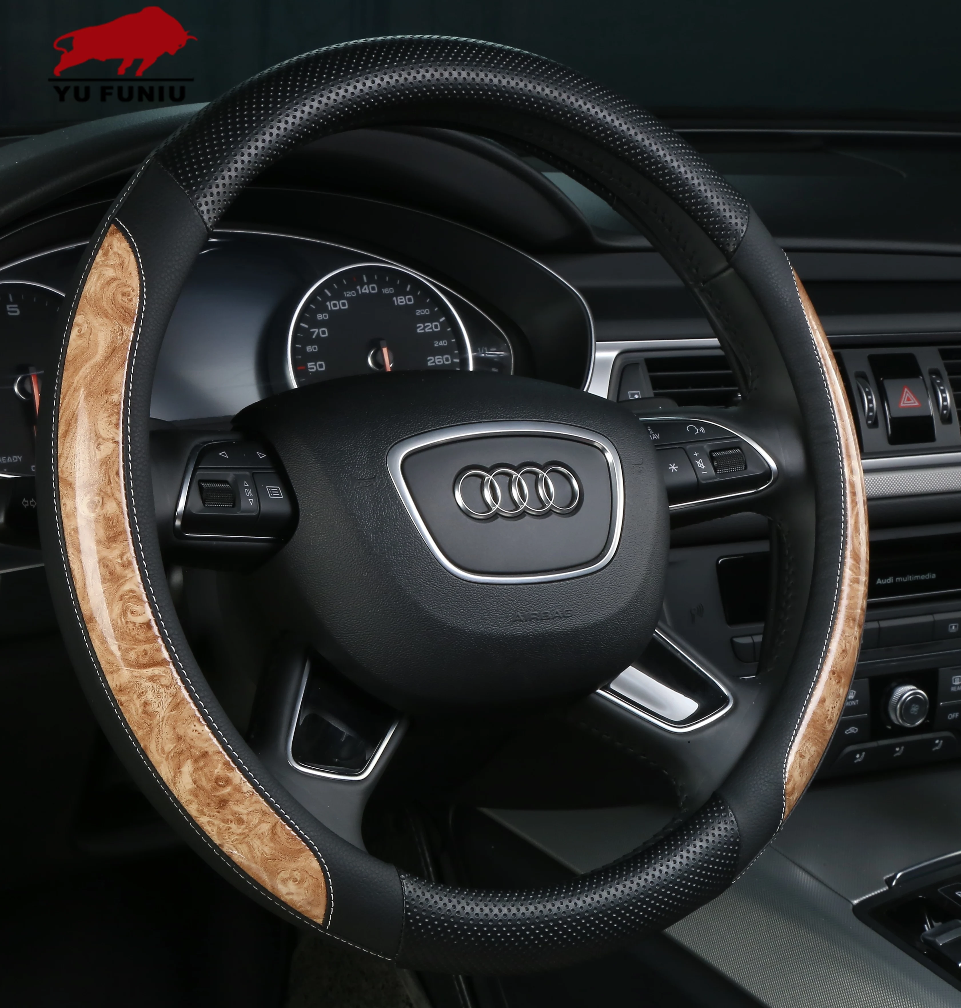 Чехол на руль автомобиля из ПВХ известного дизайна