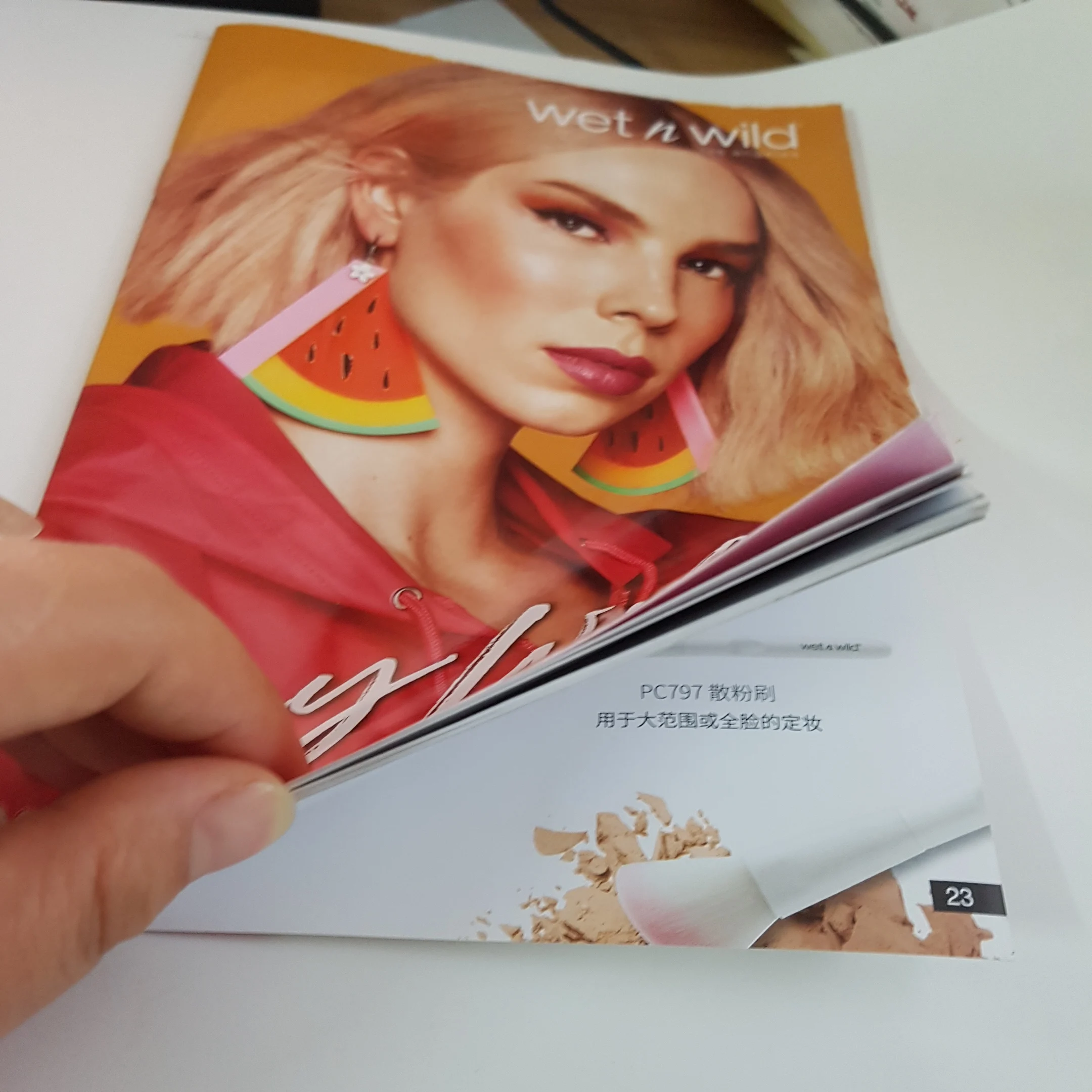 2018 newest custom full color fashion magazine / catalog / brochure /booklet /pamphlet /book printing ,printing magazine