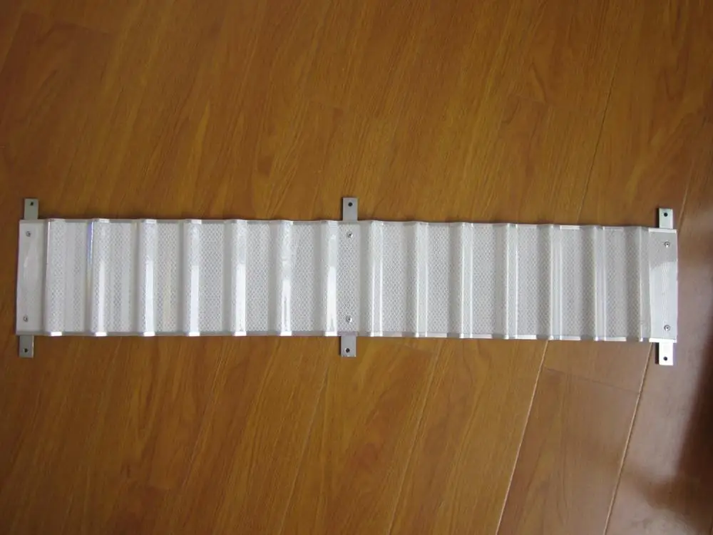 DINGTIAN Highway Safety Flexible Reflective For Guardrail Linear LDS line delineator