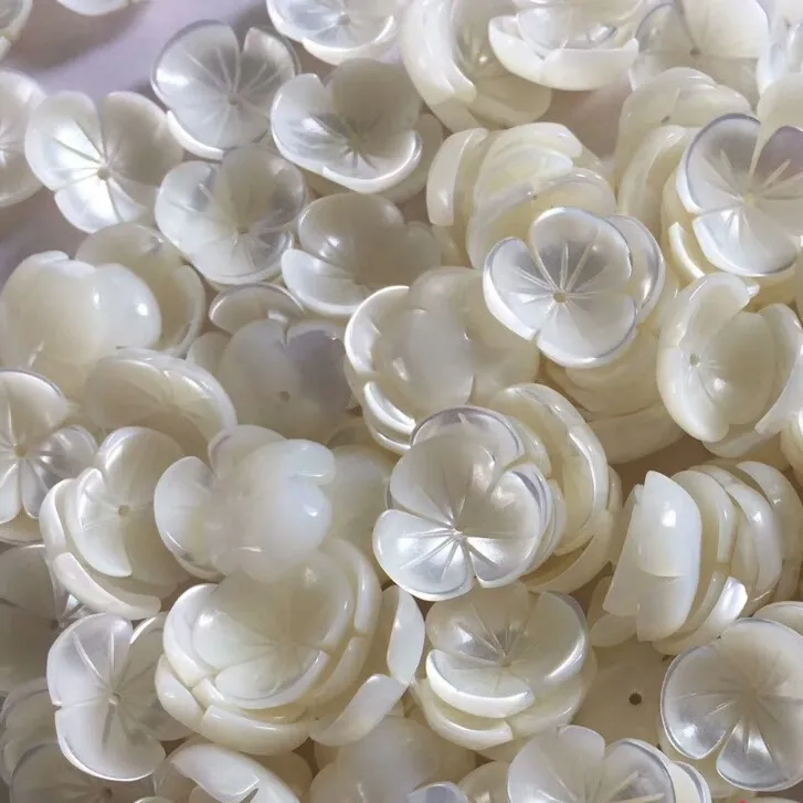 White Mother of Pearl Carved flower jewelry beads, Loose shell flower beads wholesale