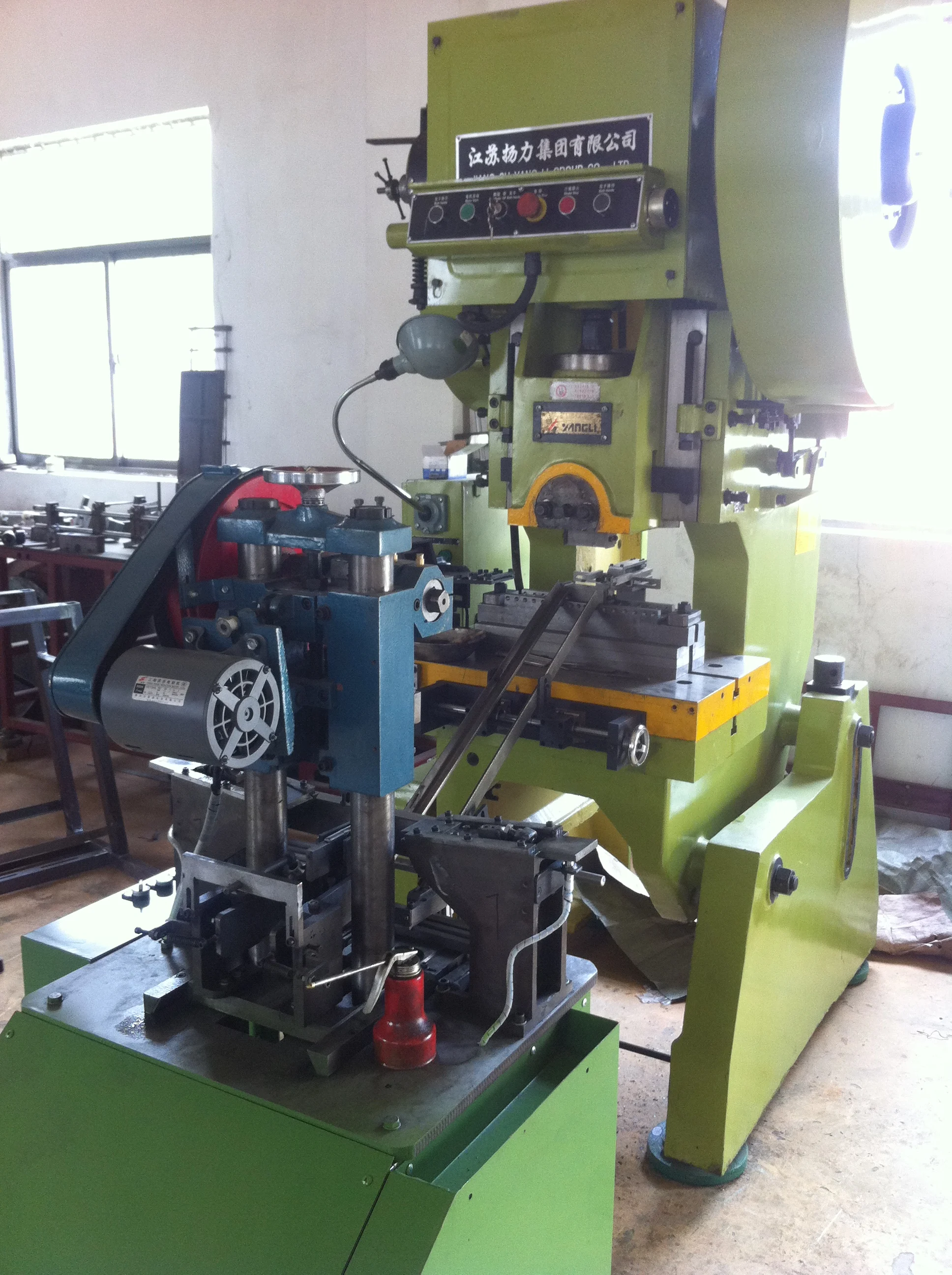 AUTOMATIC FERRULE SHELLS MAKING MACHINE
