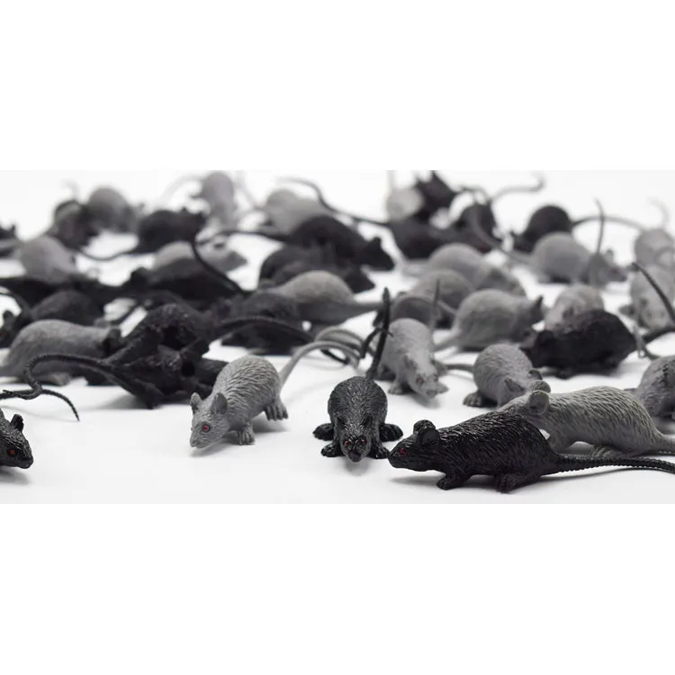 New novelty soft 3Dmodel PVC Plastic Animal Toy Mouse Capsule Toy For Halloween Tricky