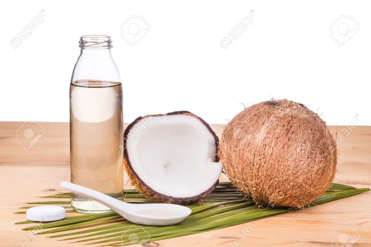 100% Pure Natural Fresh Mature Coconut Oil Cold Pressed Virgin Coconut Oil