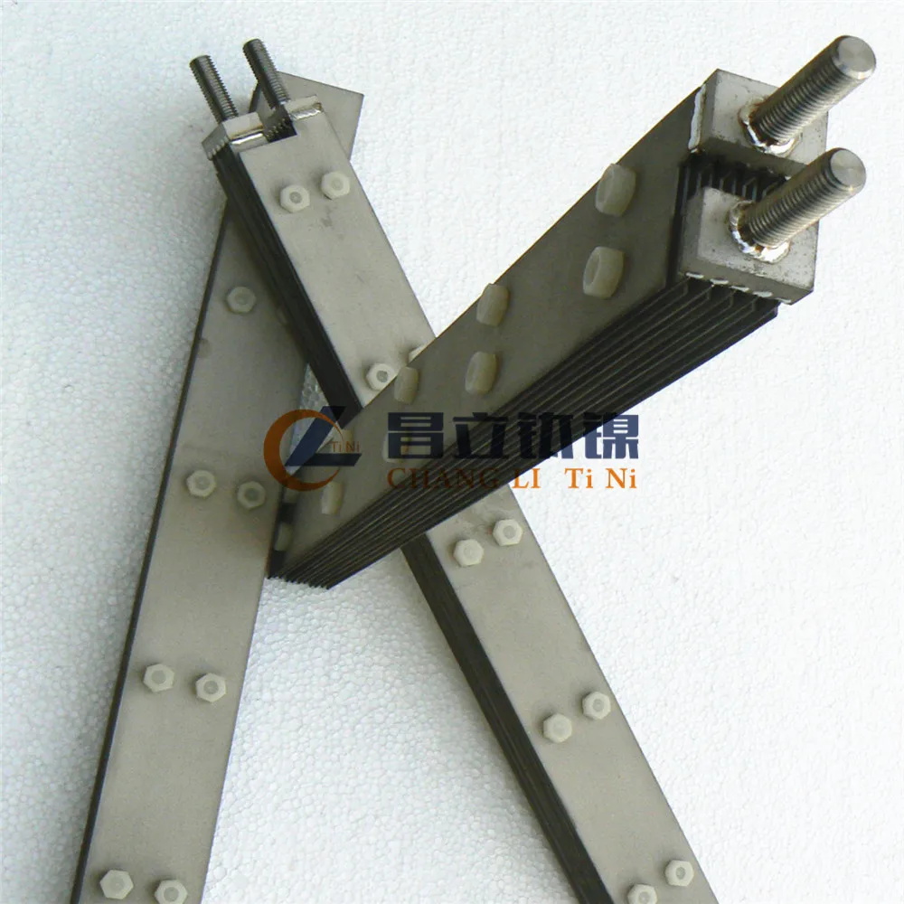 platinum coated titanium anode for seawater electroysis