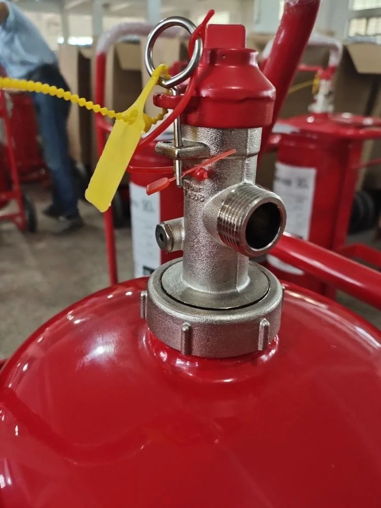 Огнетушитель на колесах с сухим порошком abc, 25 кг, тележка dcp 50 кг