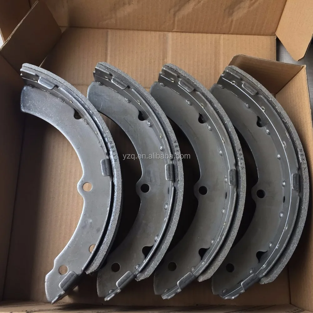 Rear brake shoes for COASTER 04495-36180