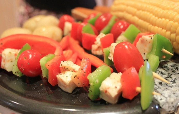 High Quality Bamboo Sawdust Square type machine-made bbq rotisserie bbq bamboo skewer export standard bamboo skewers