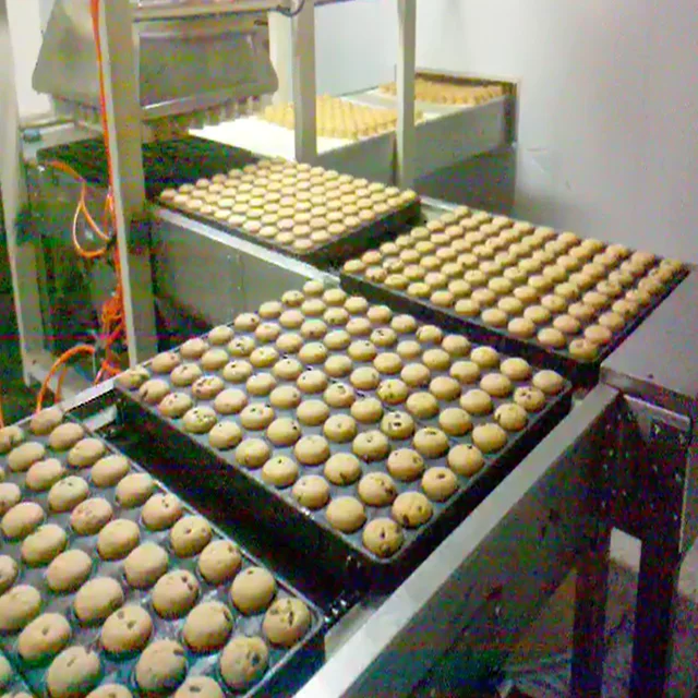 Автоматическая машина для изготовления тортов