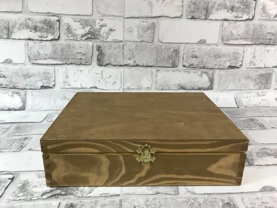 Personalized Wooden Lockable Tea Bag Box With Twelve Compartments