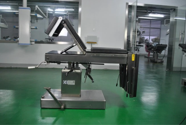 BT-RA018 Hospital Univesal Manual Operating Table medical operating table  operation table medical
