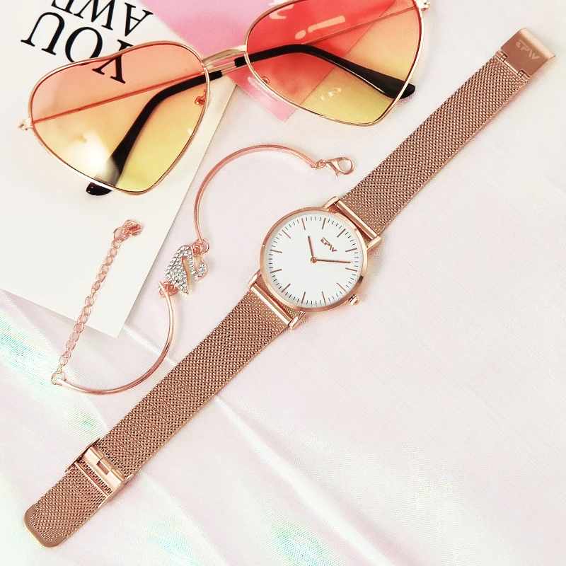 Simple High Quality Meshing Bracelet Ladies Watch Montres pour femme au quartz avec bracelet
