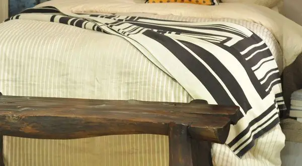 50DB46-1 100% wool cotton acrylic twin side logo jacquard knit fabric knit bed runner throw blanket