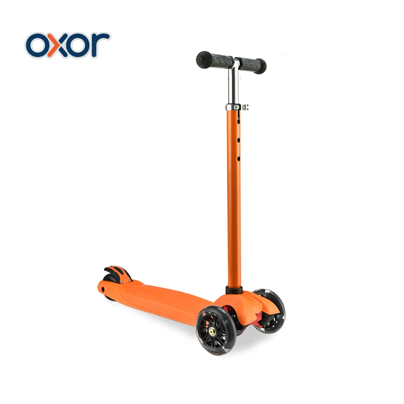 China Factory Supply Kids Entertainment Toys Folding System Foot Scooter with LED Wheels