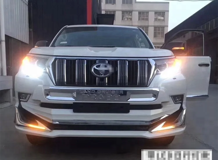 Комплект чехлов для переднего и заднего бампера OE Toyota Prado 2018