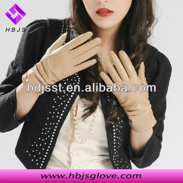 Кожаные перчатки для вождения телесного цвета