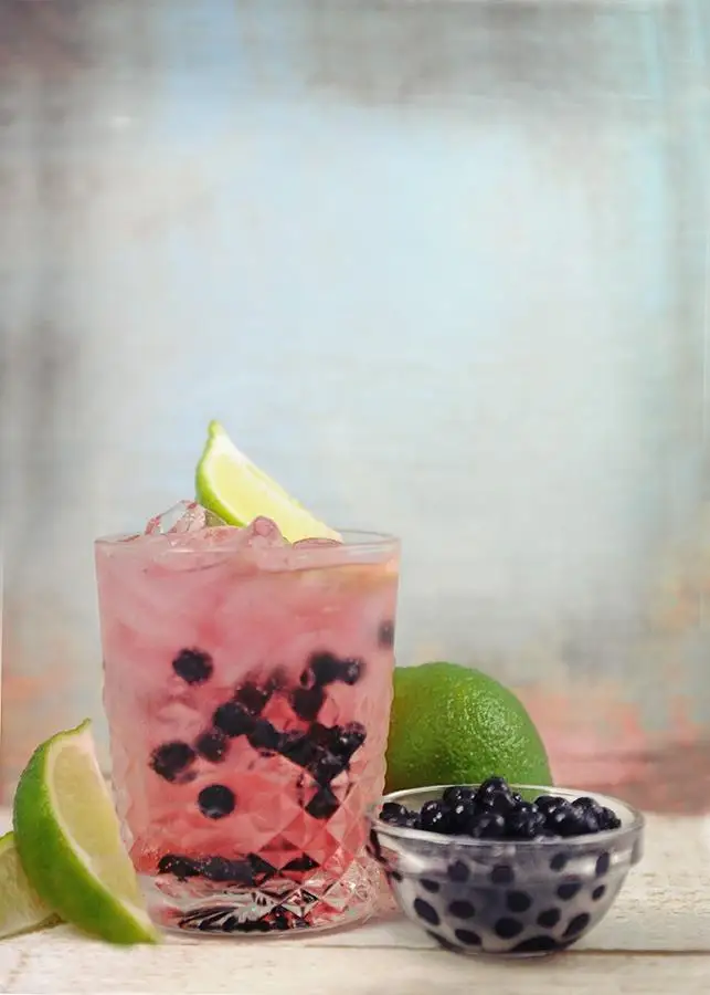 30%  Heritage Huckleberry vodka liquor 50ml