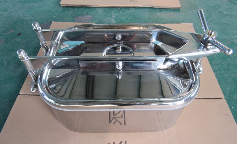 
Stainless Steel Rectangular Manway Covers designer For Food Beverage Equipment 