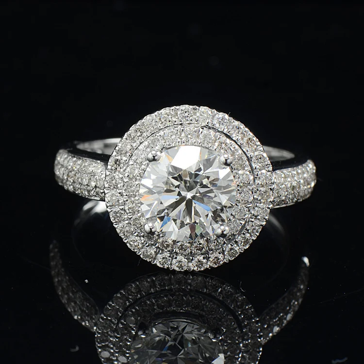 
Luxurious 1 Carat Forever One Moissanite Diamond Engagement Rings Cluster Style 18K white gold Jewelry VS D color Au750 stamped 
