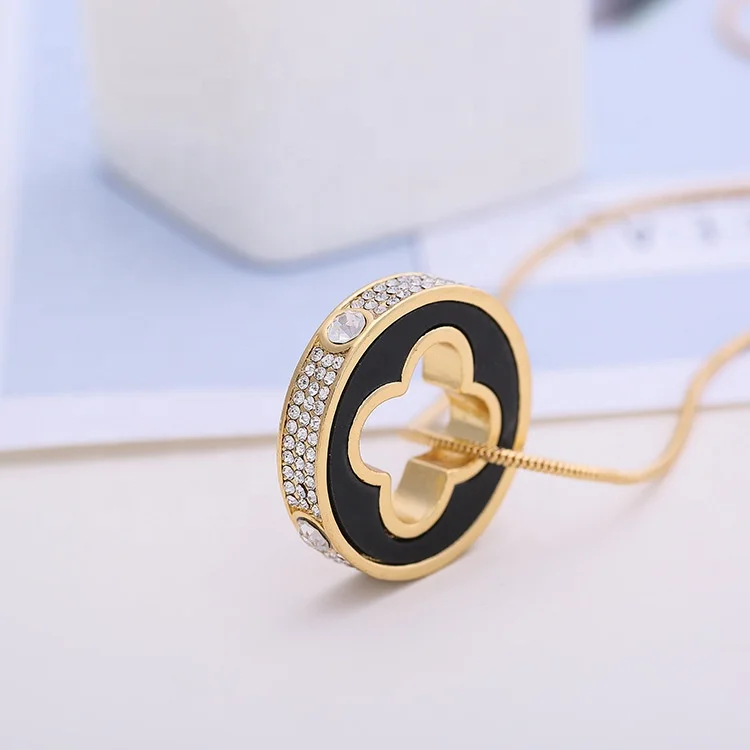 Non Tarnish Jewelry 18k Gold Plated Big Crystal Round White Black Four Leaf Clover Pendant Long Chain Necklace For Women