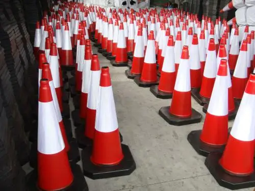 Hot sell 1 Meter Road Safety Orange  PE Traffic Cone  for Road Safety, Parking Lot, and Construction