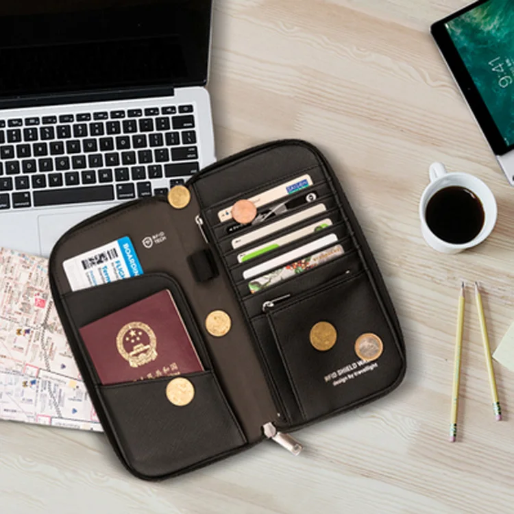 
Borsa sportiva Custom Personalized Family Luxury Travel Wallet Rfid Pu Leather Passport Holder 