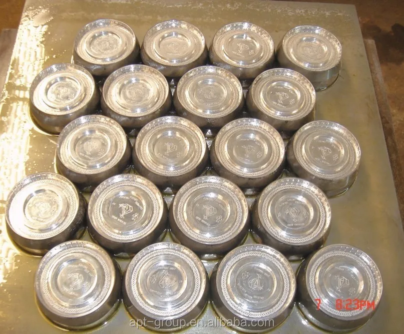 
In-Mold Cutting Thermoforming Machine with robot stacker (whatsapp/viber 0086-13736907307) 