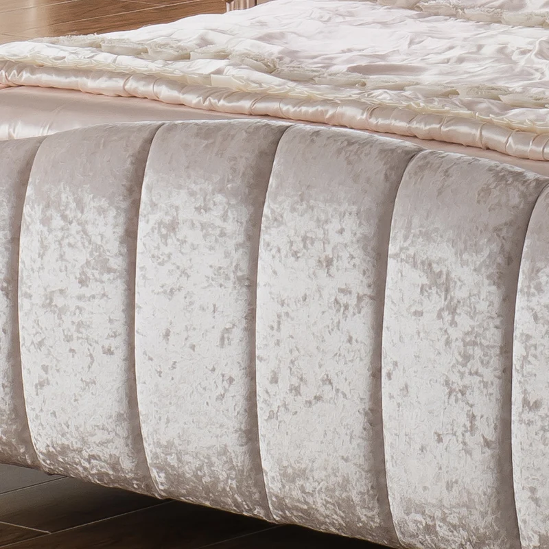 in stock Foshan Manufacture Luxury Bedroom Furniture King Size Bed