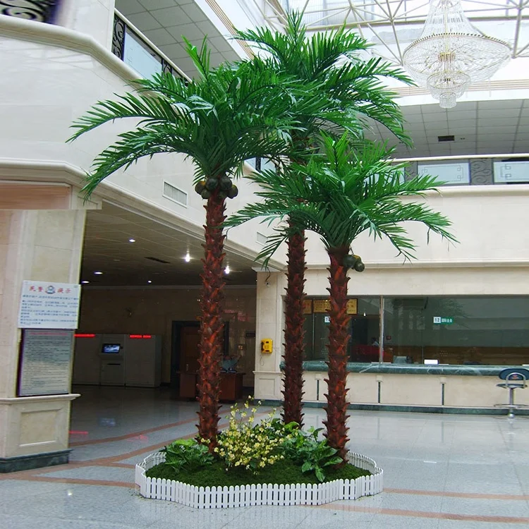 Artificial outdoor washington palm tree leaves with real wood trunk for park project