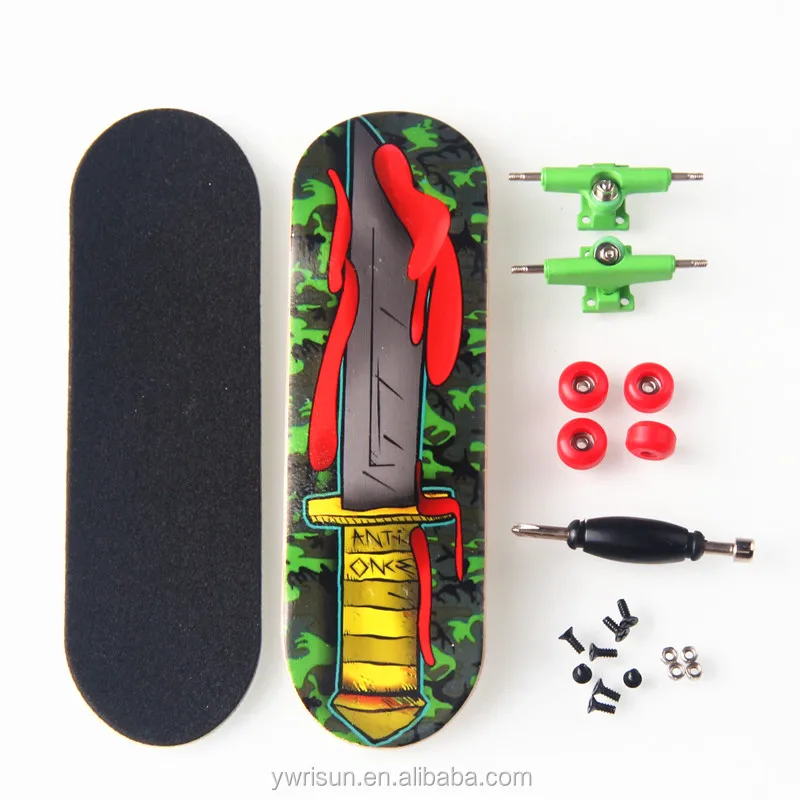 RSFN0023 Canadian Maple Wood Complete Finger Skateboard With Bearing Wheels