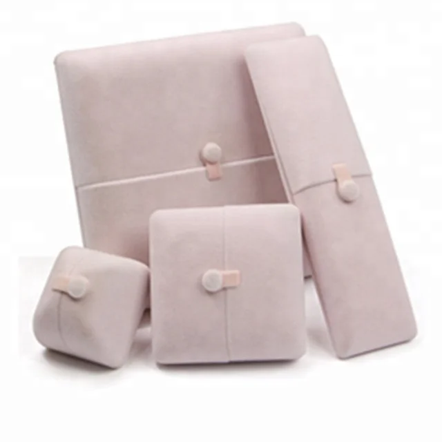 Luxury custom  velvet  jewelry box jewelry packaging ring /earring/necklace box