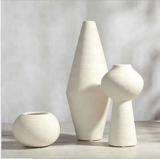 Modern minimalist creative ceramic white vase