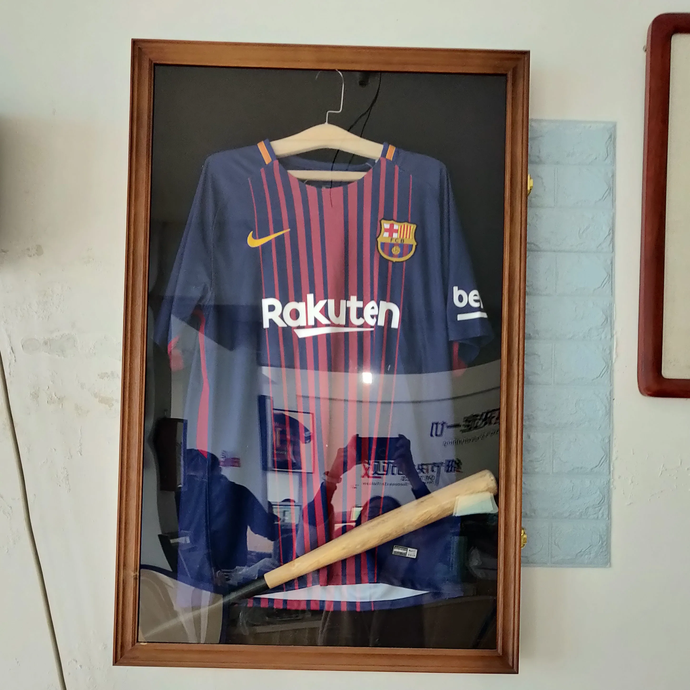 High Quality wall mounted hockey jersey shadow box frame football jersey shadow box