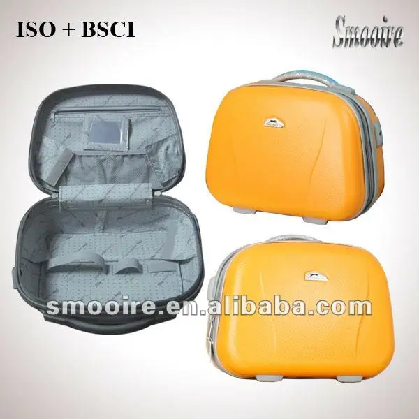 lightweight 100% PC professional hardside lady beauty case with strap