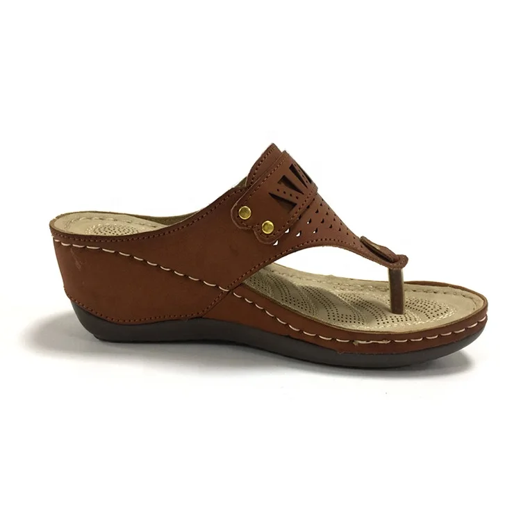 New Design Casual Ladies High Heel Flip-Flops Summer Fancy Pu Thong Sandals For Woman And Ladies With Thick Sole