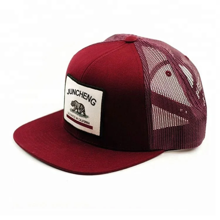 
 Кепка-бейсболка с вышивкой, коричневая, красная  