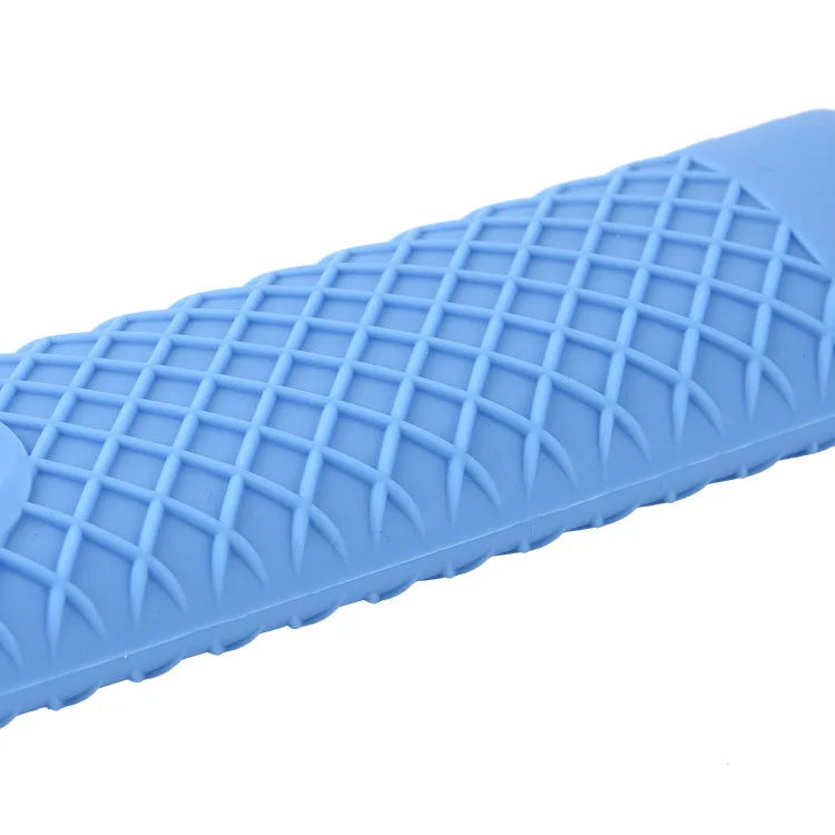 Hot Selling Heat-Resistance  Protecting Cookware Kitchen Gadget Silicone Handle holder for Cooking , Outdoors