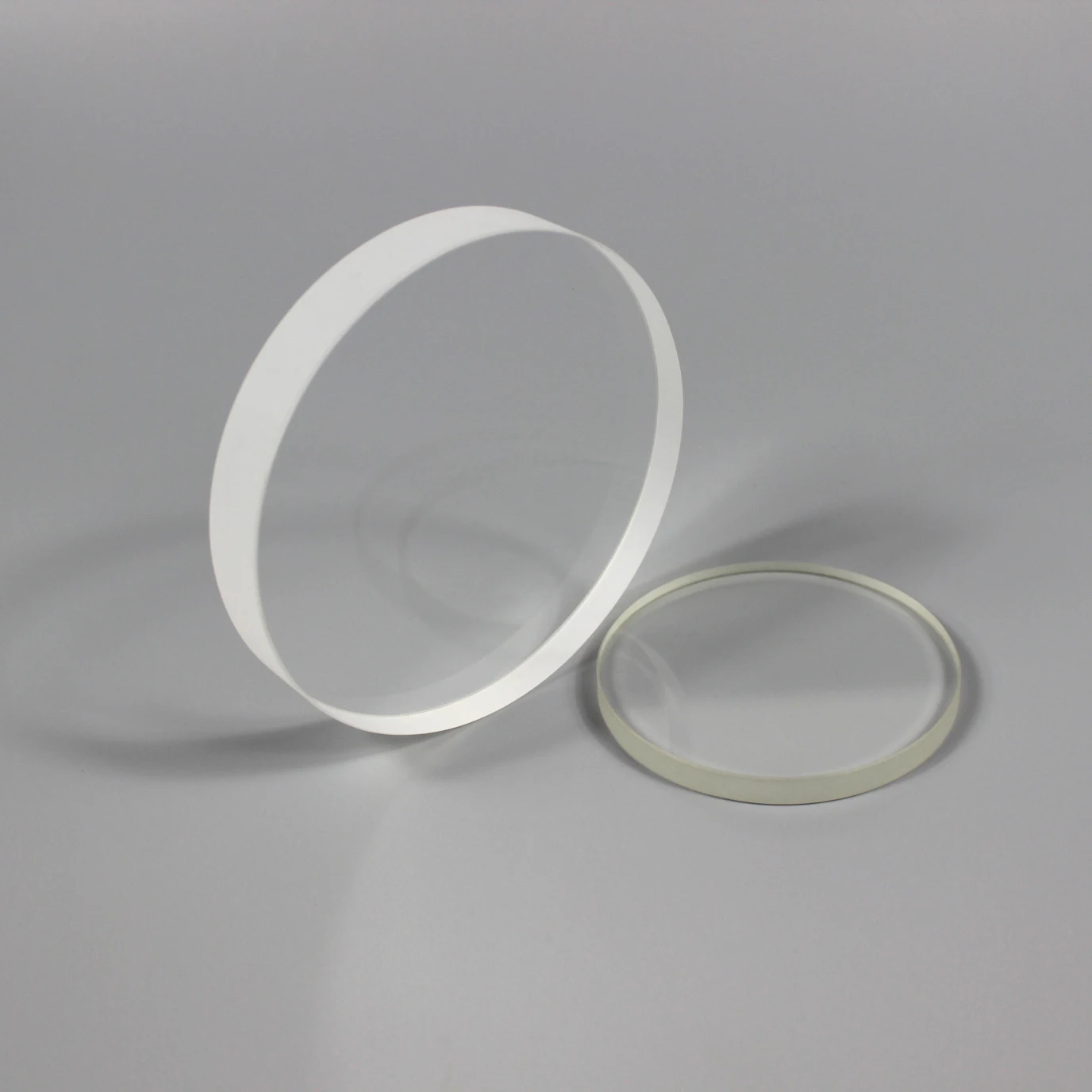 Polished quartz plate for heat shields