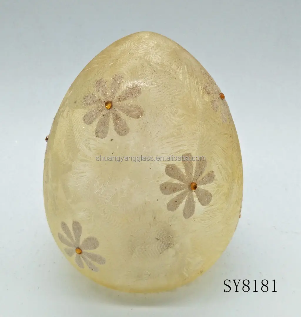 
2018 Easter festival handpainted feather effect LED light up glass egg 