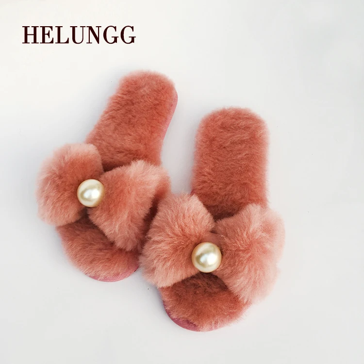 
2020 New Model most comfortable fashionable Winter Wool Fluffy furry indoor Slippers for women 