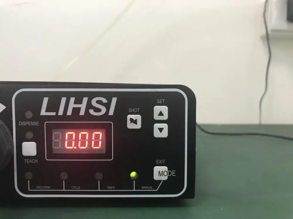 LIHSI Low Tolerance Desktop Glue Dispenser